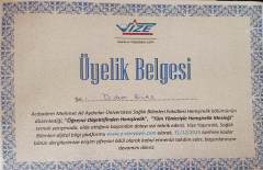 Mehmet Ali Aydınlar Üniversitesi SBF. Mezuniyet derecesi, Ödül  üyeliği